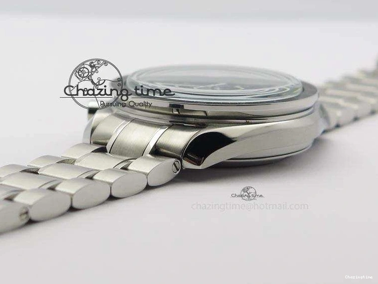 0406 Speedmaster MoonWatch Black Dial On SS Bracelet Seasonal 8228